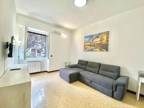Famagosta Home Navigli Style spazioso e confortevole per gruppi e famiglie a piedi da Metropolitana Famagosta per Stazione Centrale e Garibaldi — 4-Star Luxury Hotel in Milan, Italy