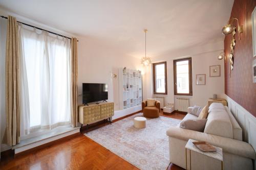 Terrazza Monteverde by BuddyRent — 4-Star Luxury Hotel in Rome, Italy