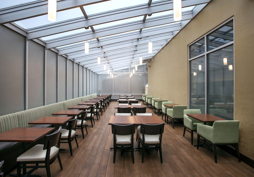 Holiday Inn Manhattan 6th Ave Chelsea by IHG - photo 17