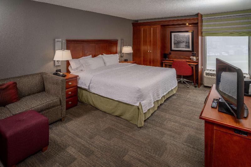 Hampton Inn Charleston Downtown - photo 89