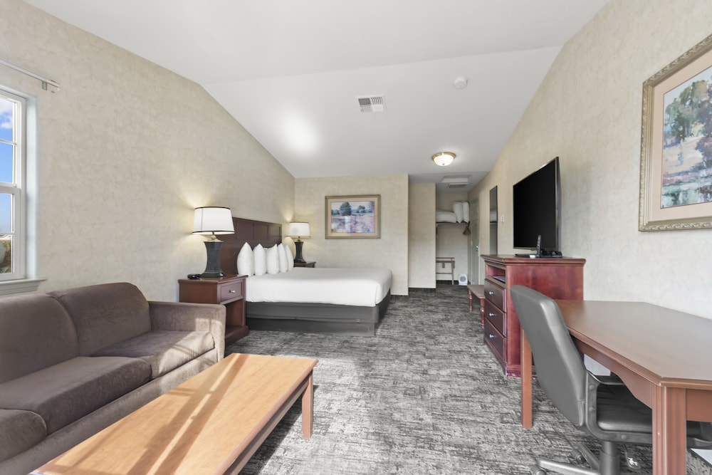 The Beach House Inn - photo 23