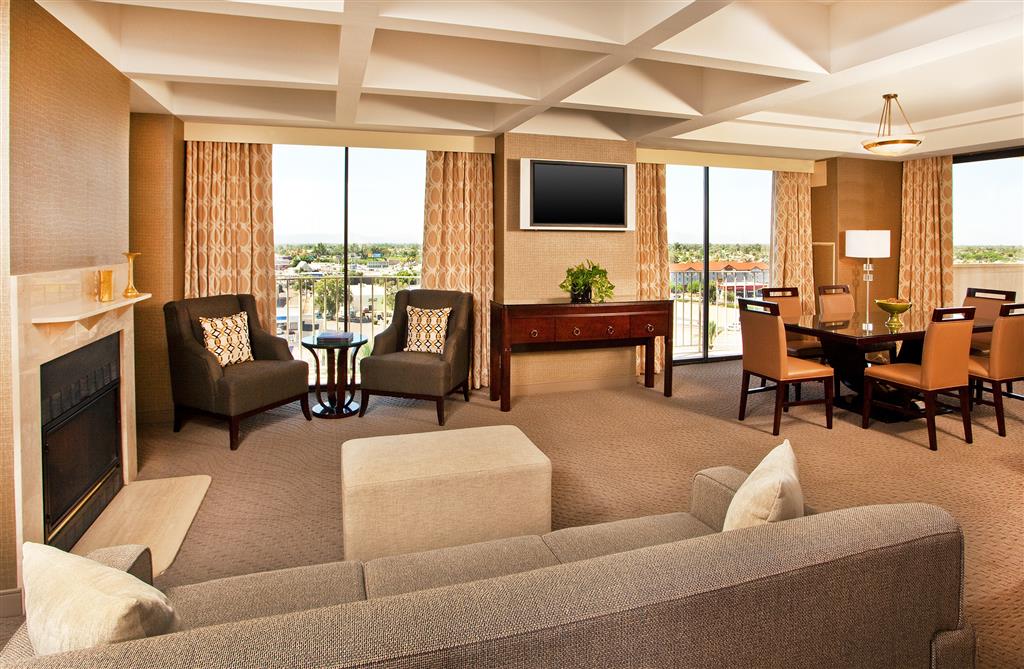 Sheraton Crescent Hotel - photo 22