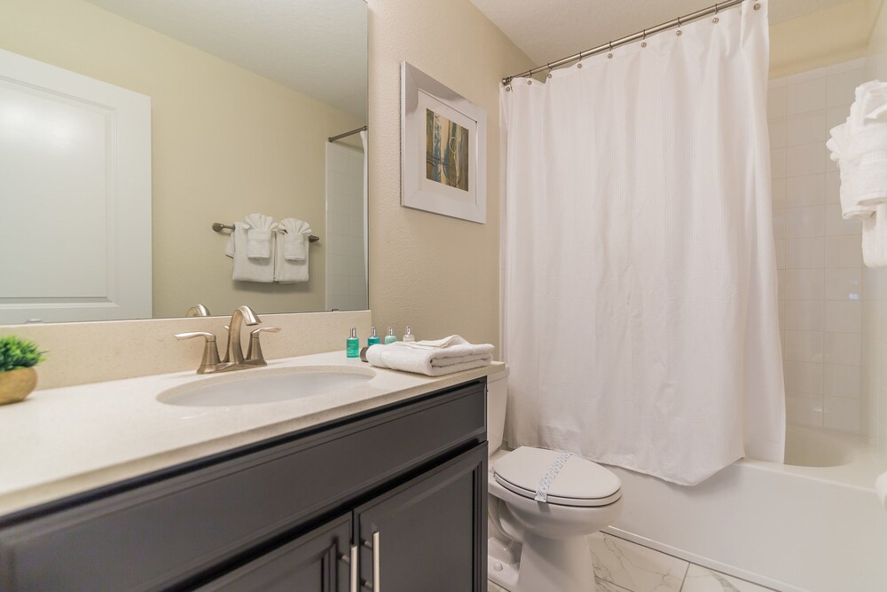Storey Lake 2927 - photo 18