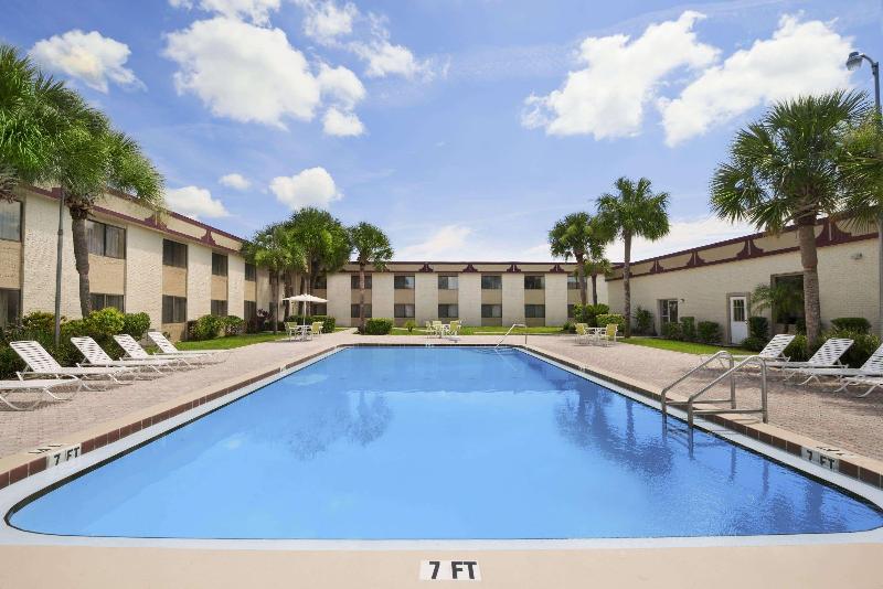 Space Coast Hotel Titusville Kennedy Space Center - photo 22