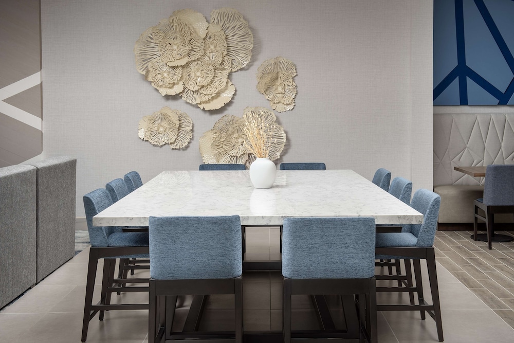 Hilton Garden Inn Pensacola Downtown - photo 4