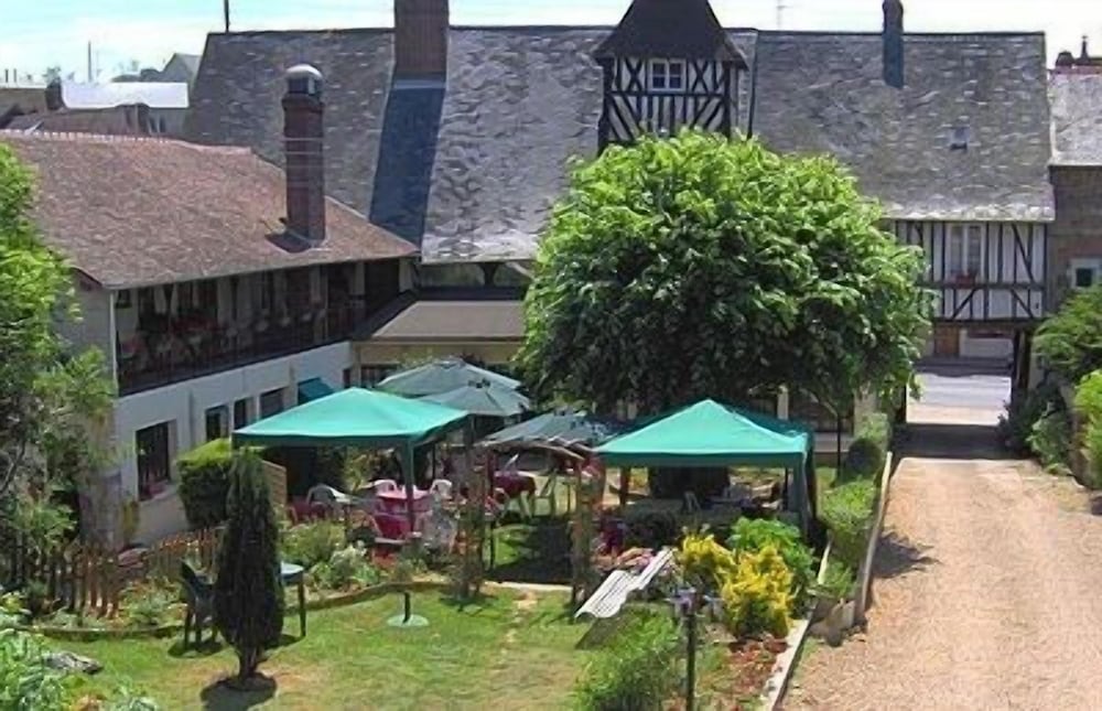 Hostellerie du Lion d'Or - last minute hotel in Beaumont-Le-Roger
