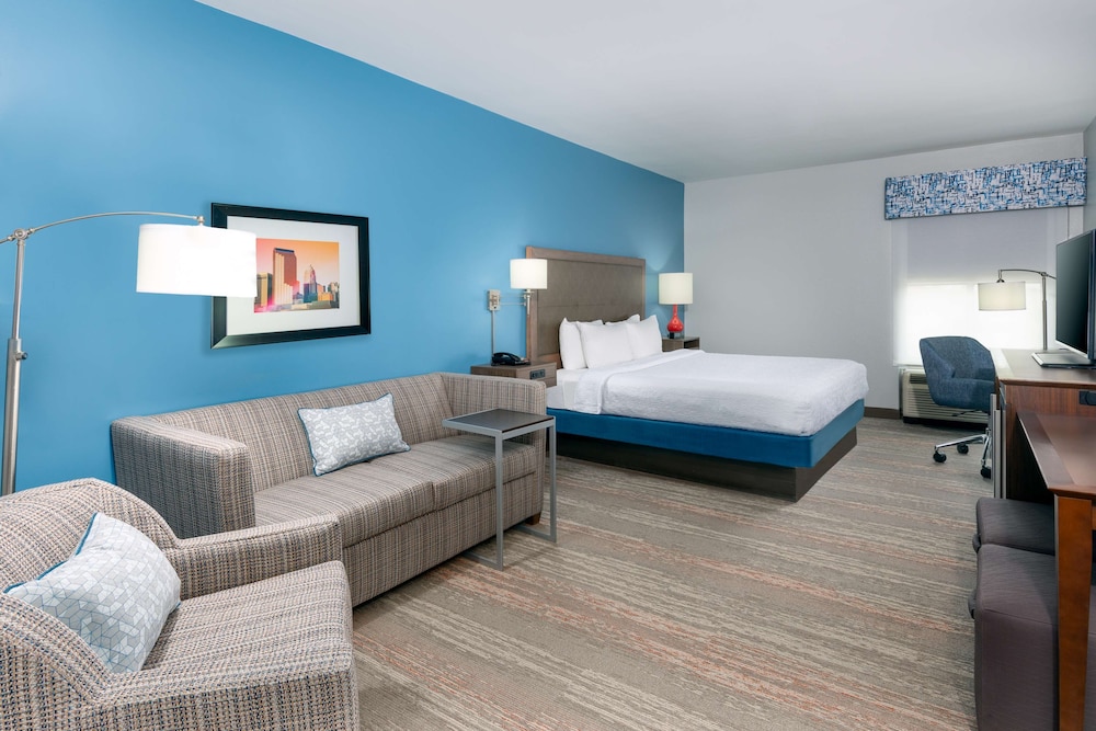 Hampton Inn Charlotte Uptown - photo 16