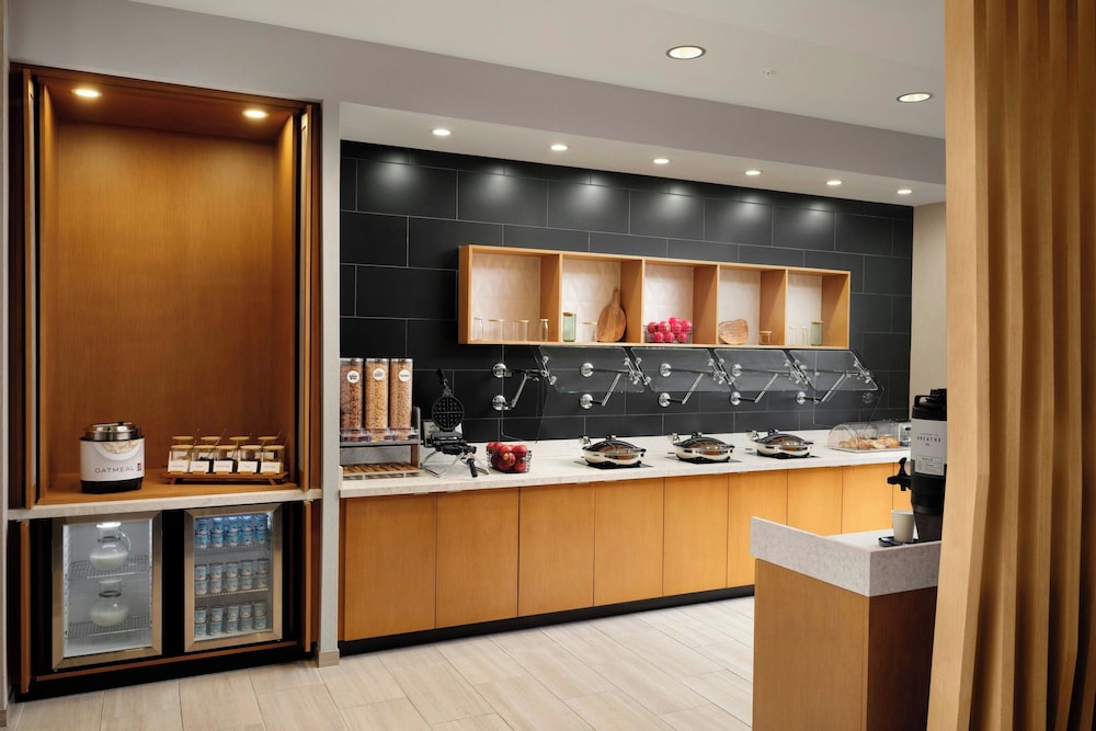 Springhill Suites By Marriott Troy Dayton - photo 20