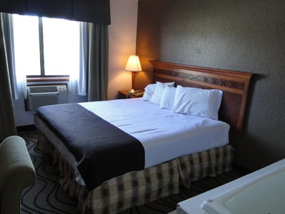 Oscoda Lakeside Hotel - photo 8