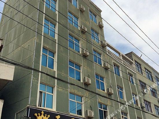 Tianzi Holiday Hotel — hotel in Macheng