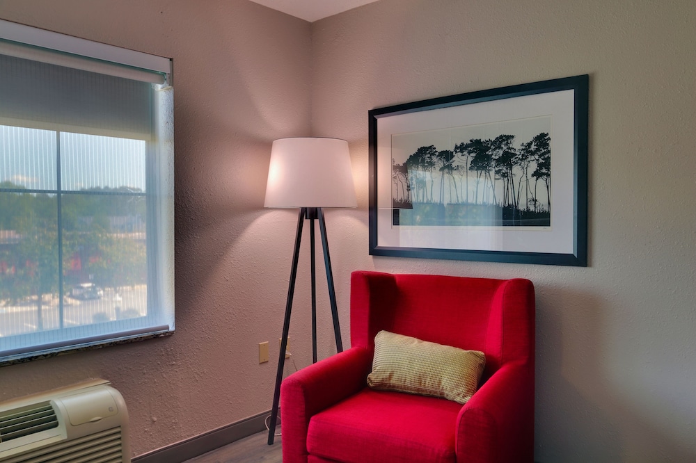 Country Inn & Suites by Radisson Savannah Gateway GA - photo 13