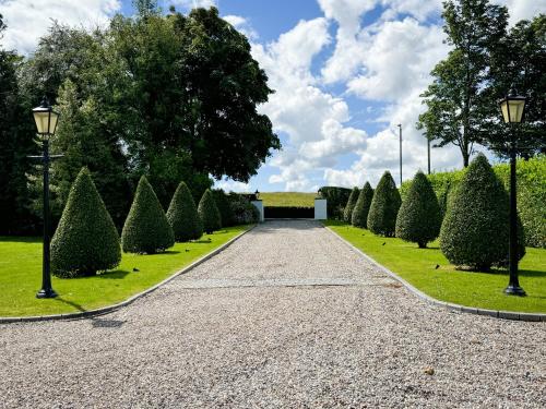 Large and luxurious country home near Glasgow — 4-Star Luxury Hotel in Eaglesham, United Kingdom