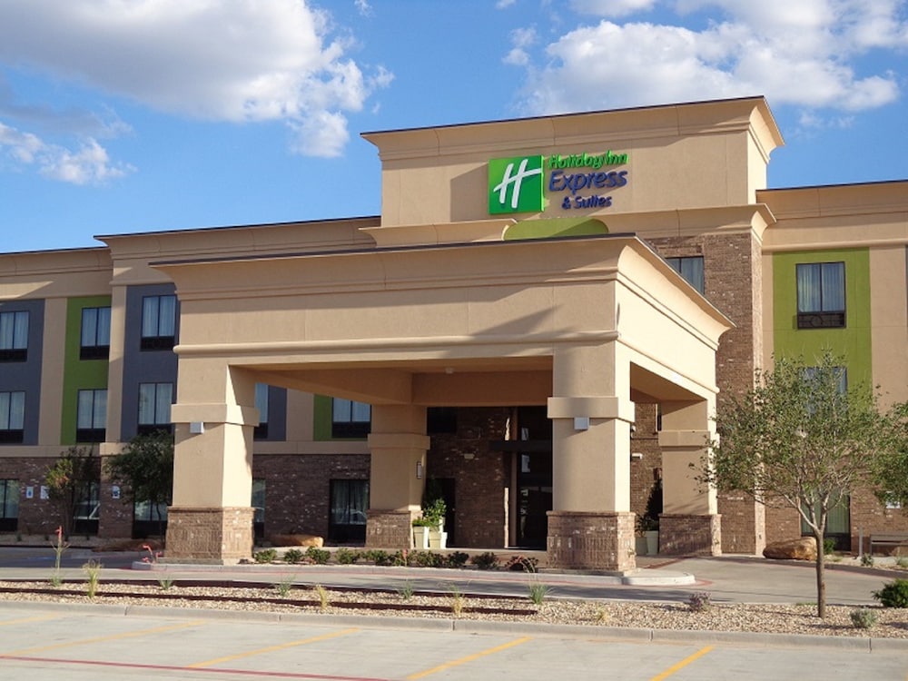 Holiday Inn Express & Suites L