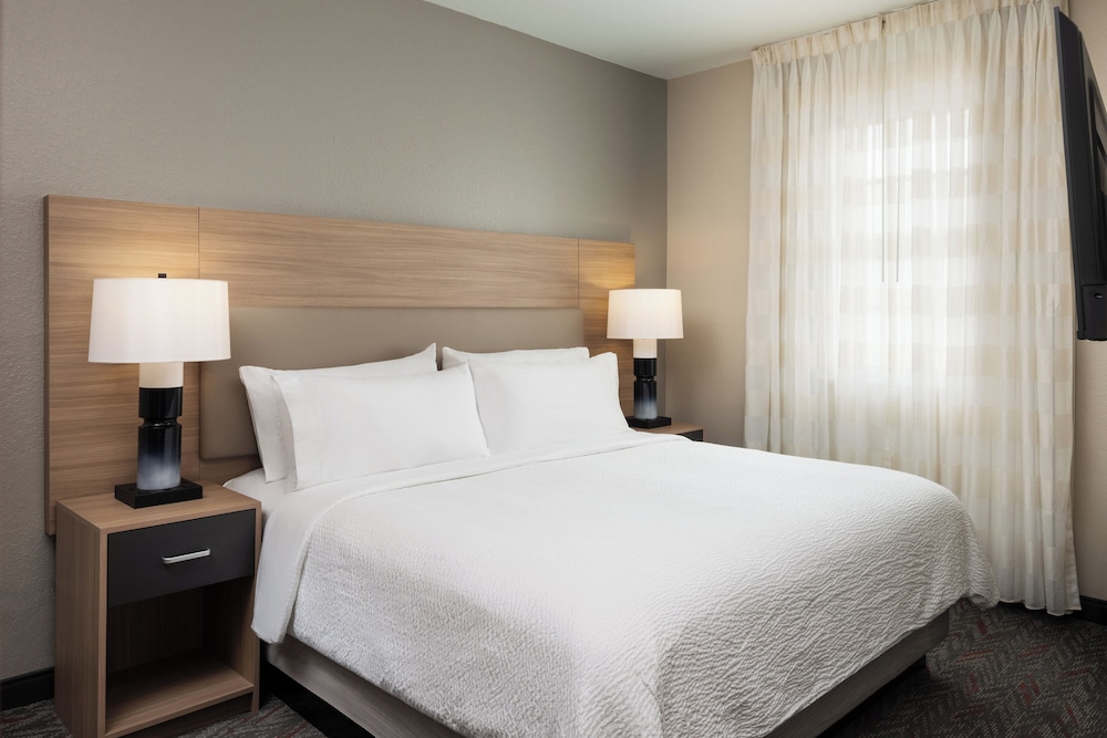 Candlewood Suites Miami Doral by IHG - photo 2