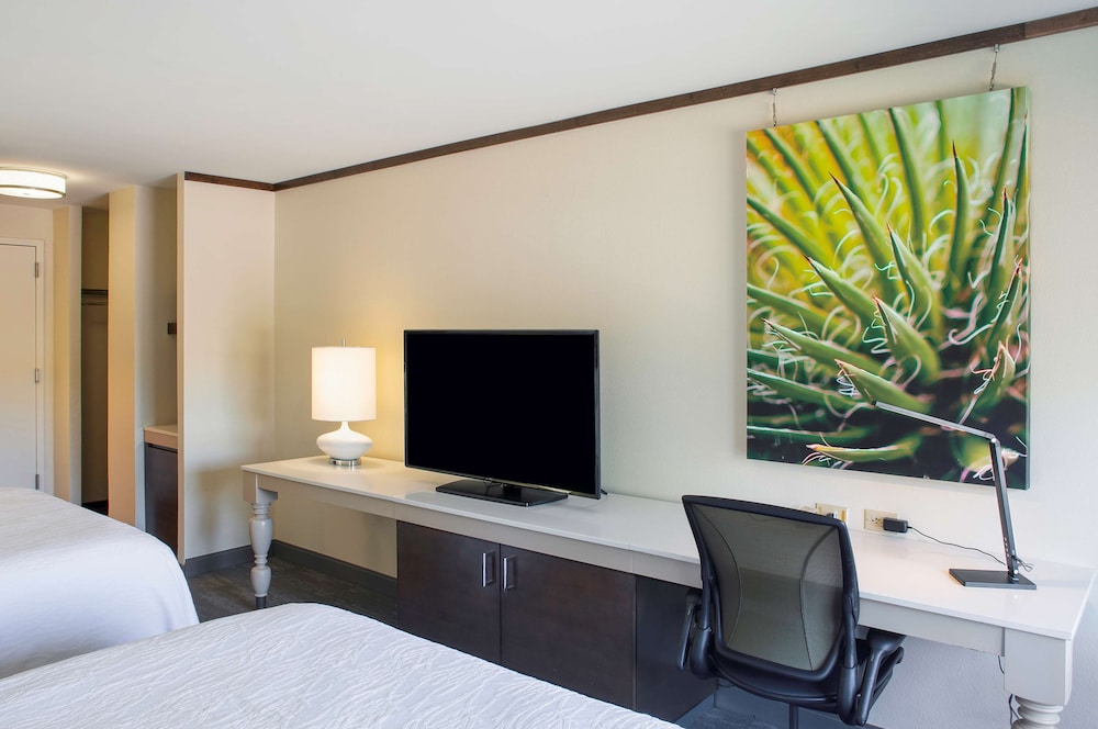 Hilton Garden Inn Bentonville Rogers - photo 26