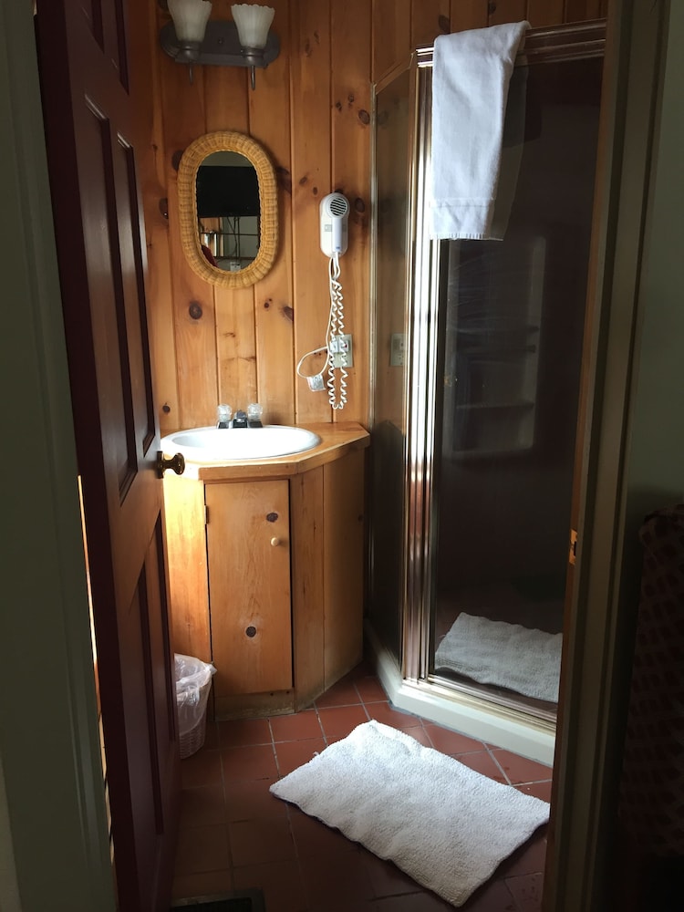 Black Lantern Inn - photo 14
