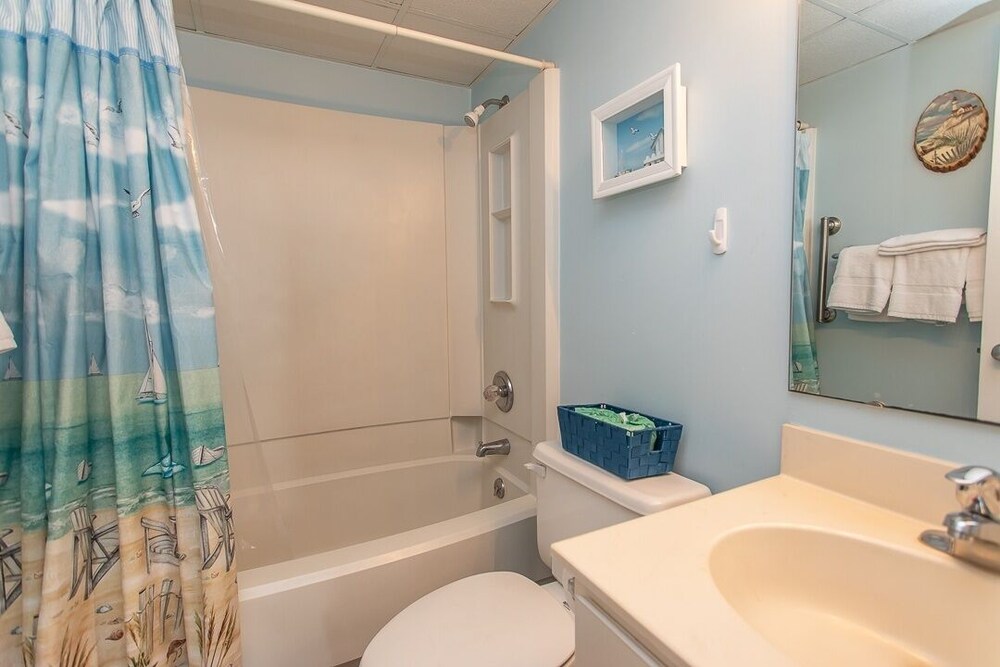 Royal Garden Resort 515 2 Bedroom Condo by RedAwning - photo 13
