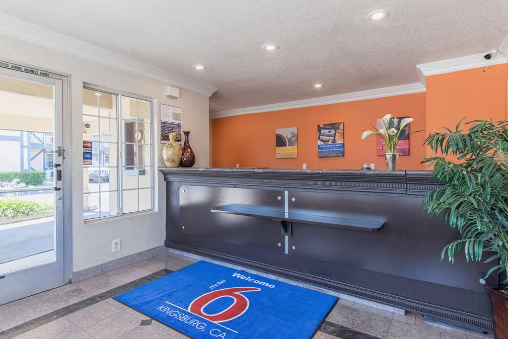 Motel 6 Kingsburg CA - photo 22