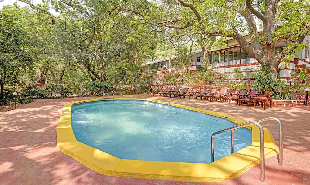 Treebo Cecil Resort 600 Mtrs From Matheran Railway Station in Karjat, India