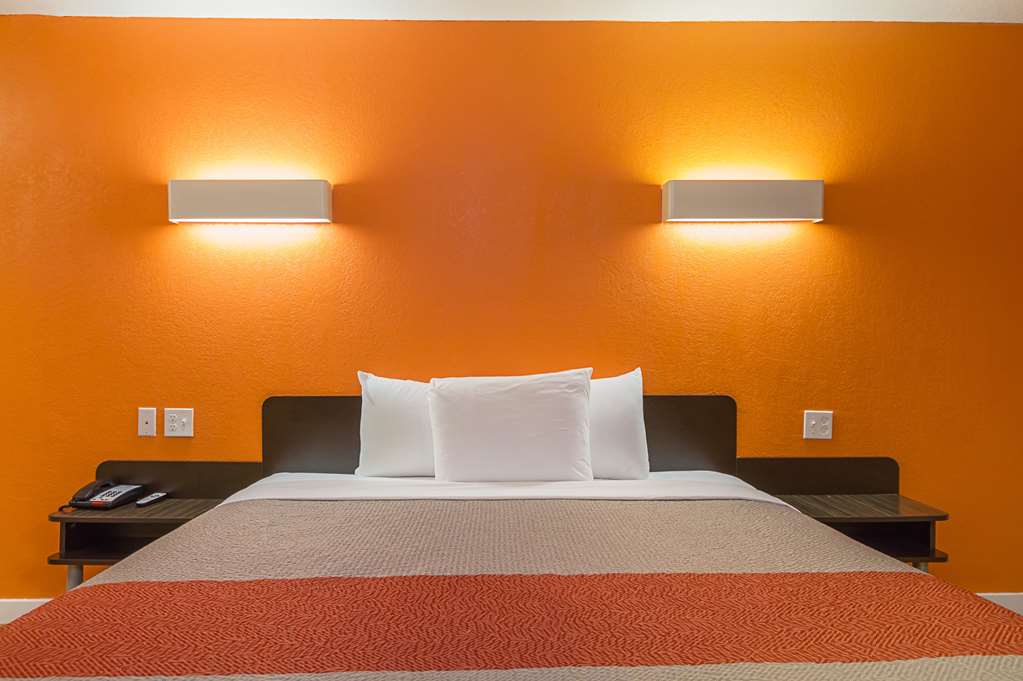 Motel 6 Garland TX Northeast Dallas - photo 8