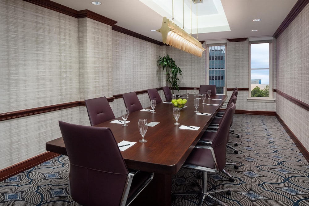 Skirvin Oklahoma City a Hilton Hotel - photo 34