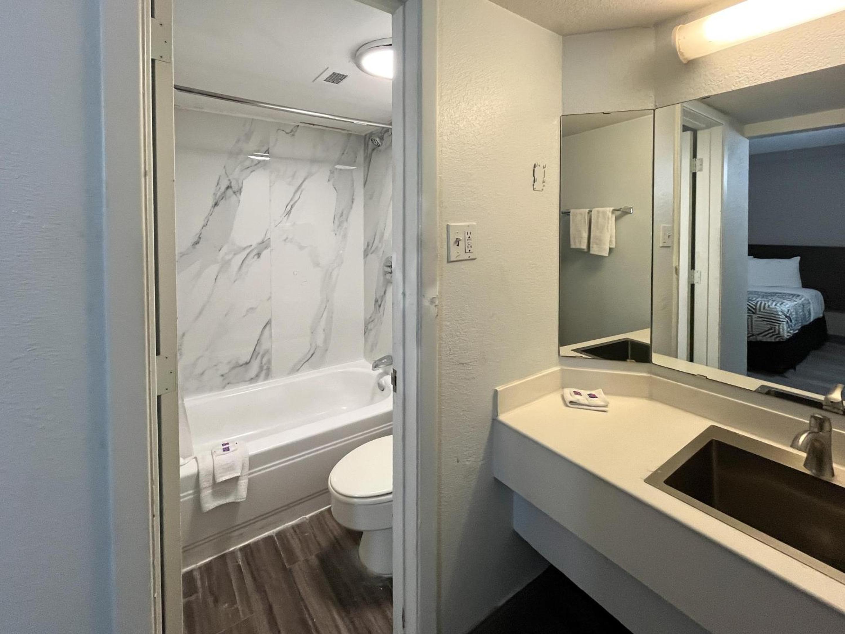 Studio 6 Suites Dayton Oh Englewood - photo 19