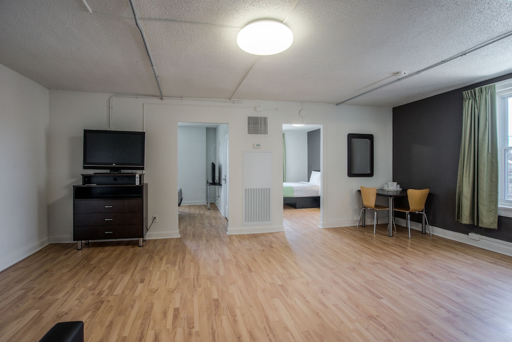 Quality Inn & Suites Kansas City Downtown - photo 27