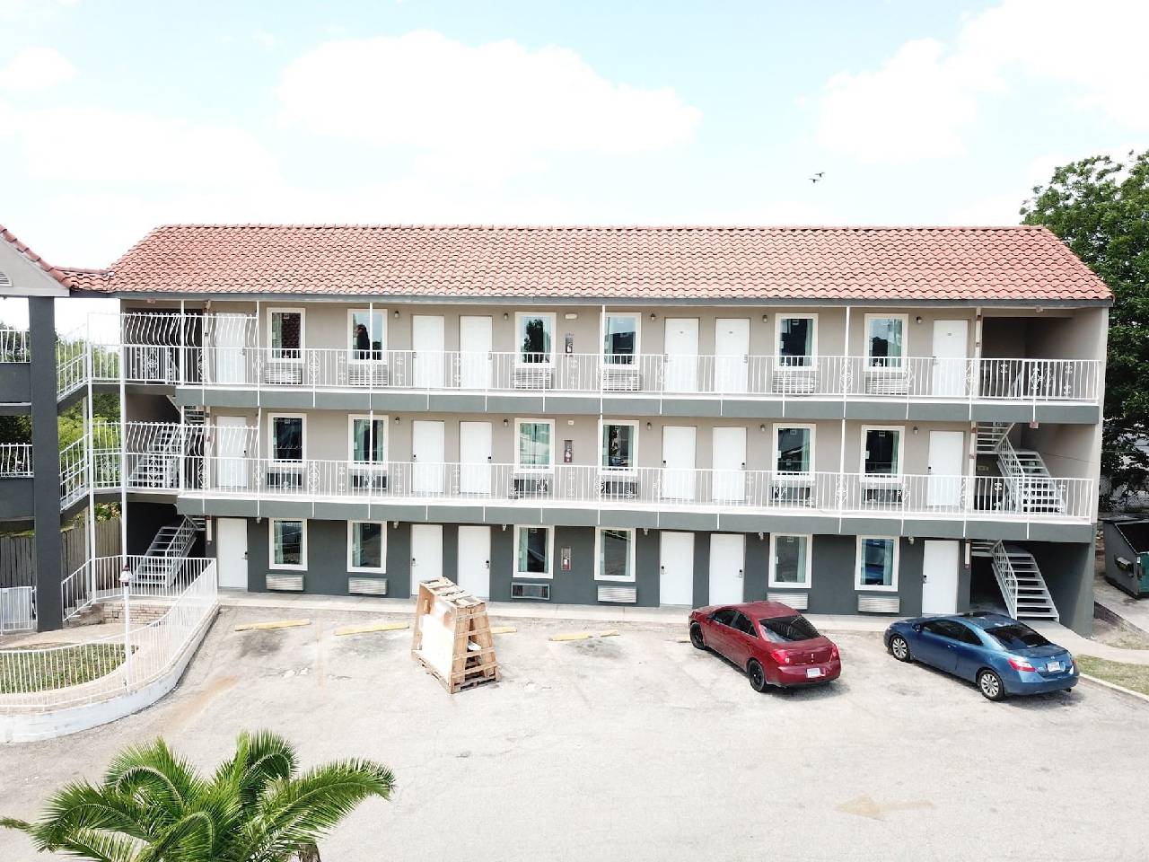 Village Motor Inn - photo 7