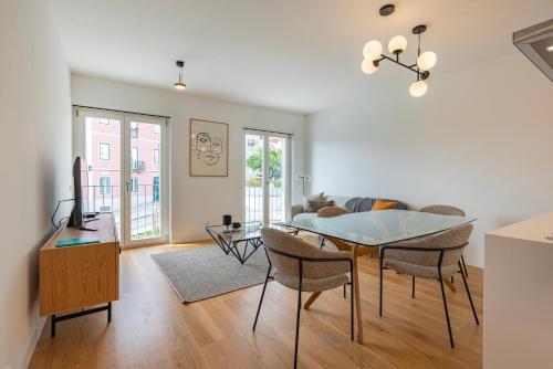 Unique Belém 1BDR Apartment by LovelyStay — 4-Star Luxury Hotel in Lisbon, Portugal