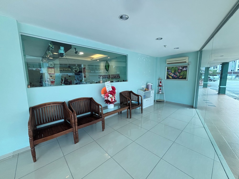 Peridonne Hotel — Malacca — photo 3