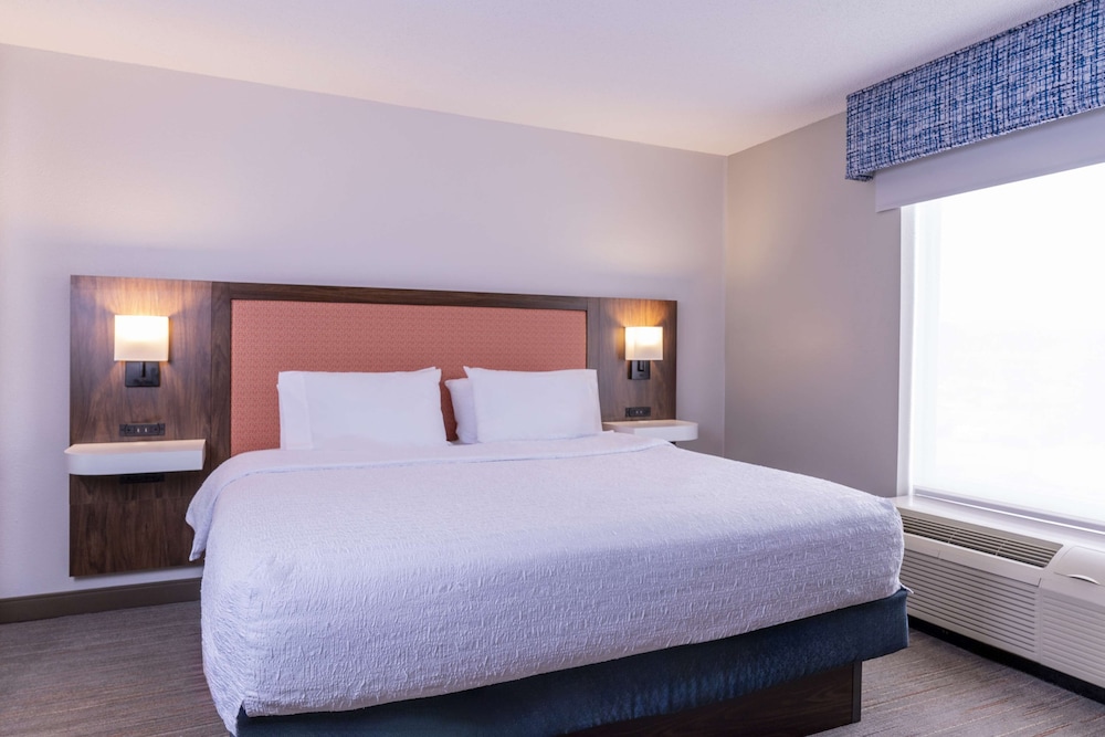 Hampton Inn & Suites St. Louis Chesterfield - photo 14