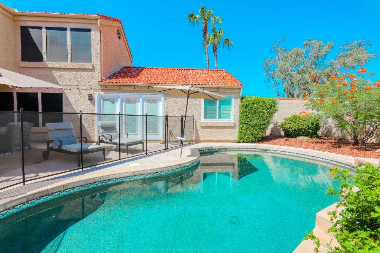 Poolside Getaway - last minute hotel in Scottsdale