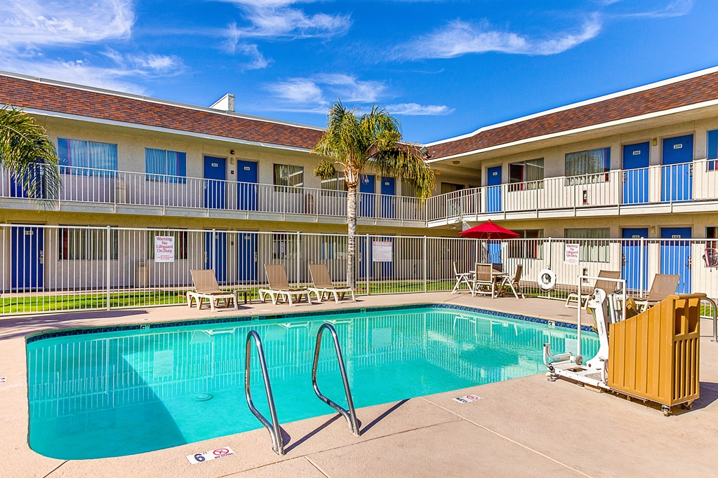 Motel 6 Phoenix North Bell Road - photo 11