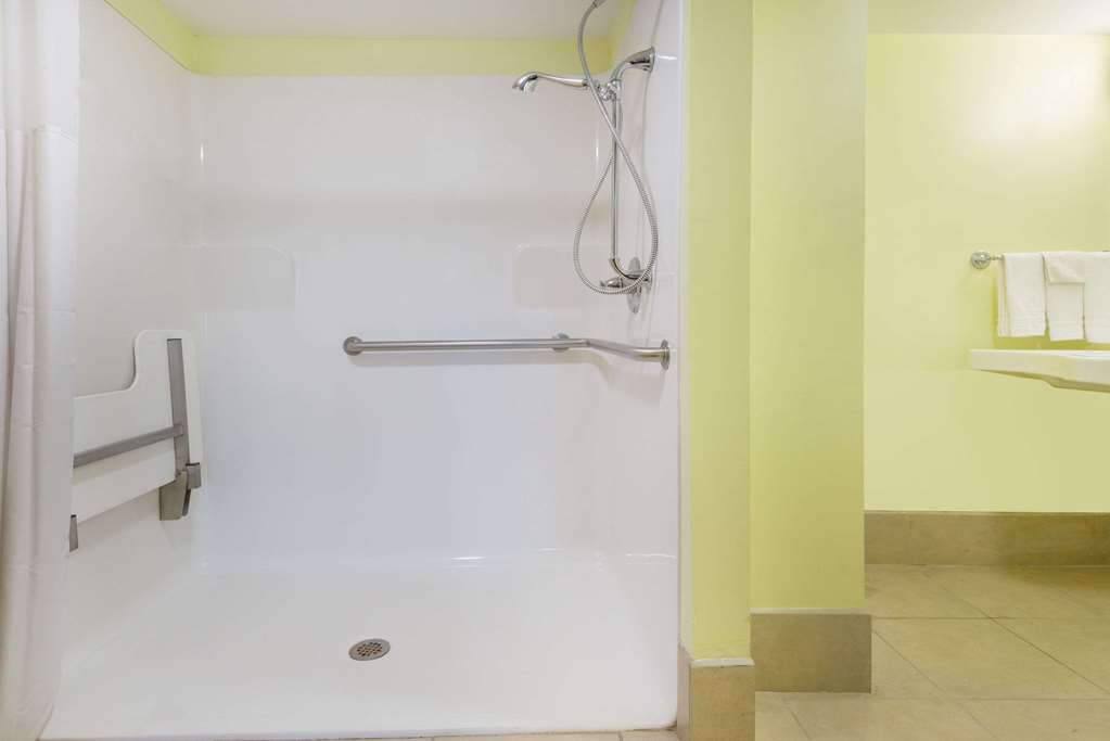 Days Inn by Wyndham Paintsville - photo 12