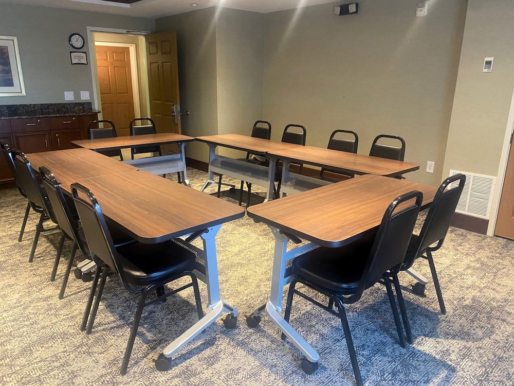 Staybridge Suites Great Falls by IHG - photo 112