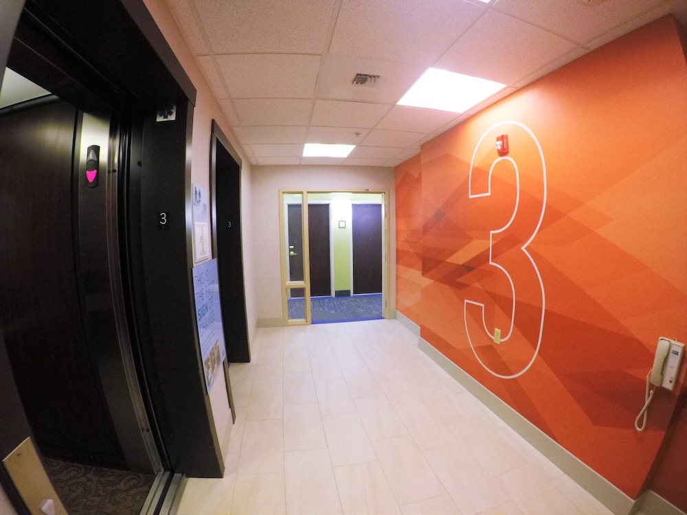 Holiday Inn Express & Suites Napa American Canyon by IHG - photo 26