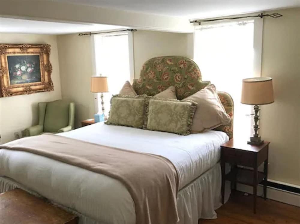 Admiral Farragut Inn - photo 15
