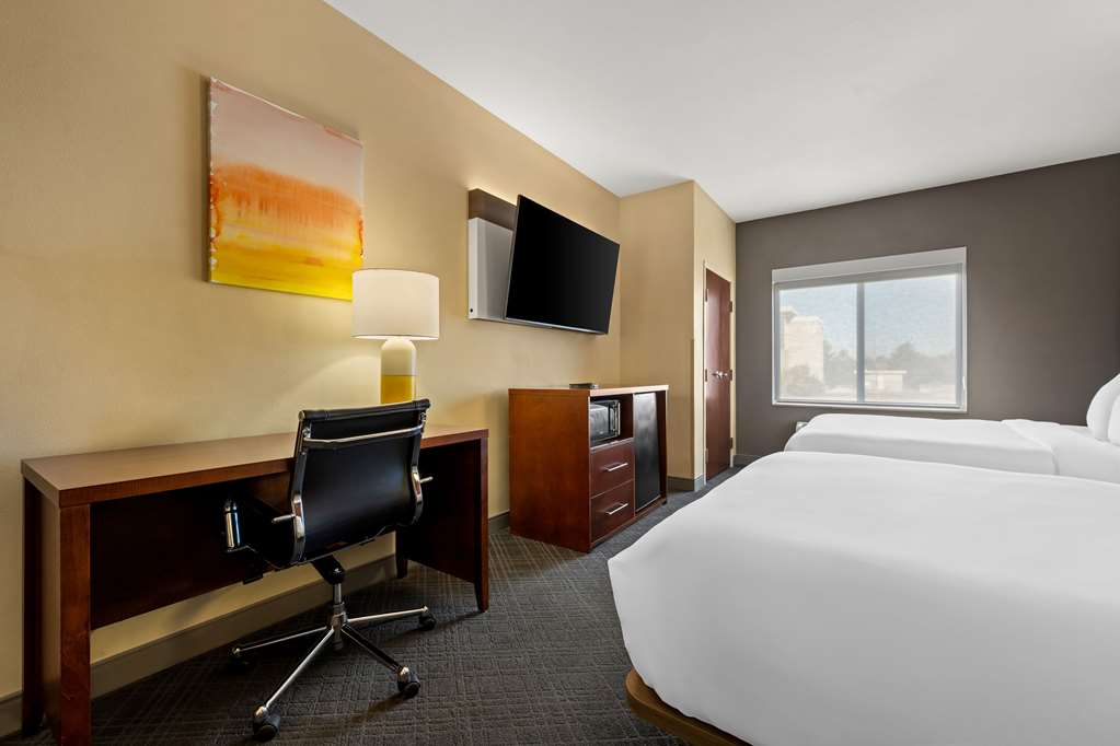 Comfort Suites Cullman I 65 Exit 310 - photo 23