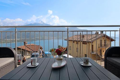 Casa Andrea — 4-Star Luxury Hotel in Gera Lario, Italy