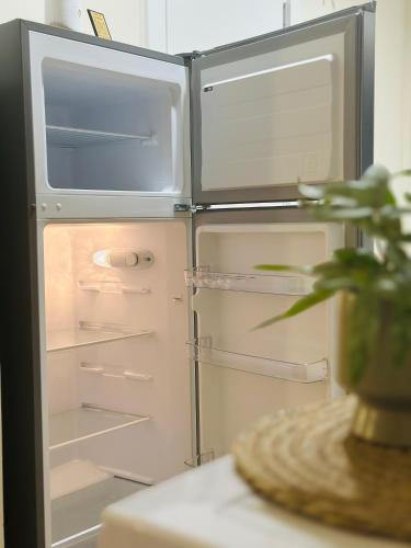Special Sea View Aparthotel In Orbi City