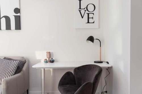 1 BRM Southbank King Bed Lvl 37 — 4-Star Luxury Hotel in Melbourne, Australia