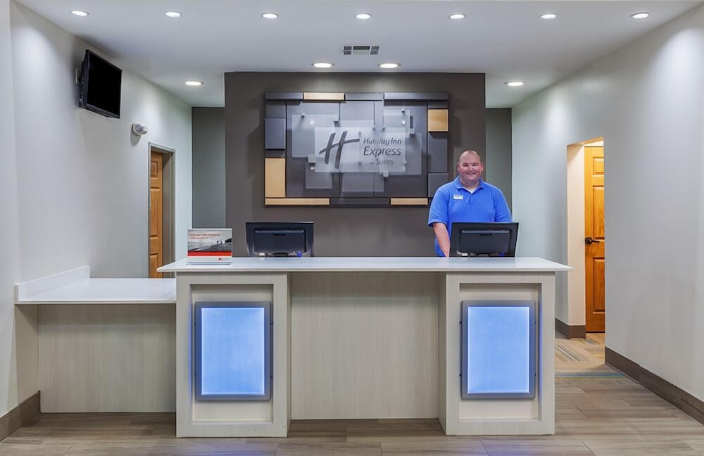 Holiday Inn Express & Suites Tulsa S Broken Arrow Hwy 51 by IHG - photo 55