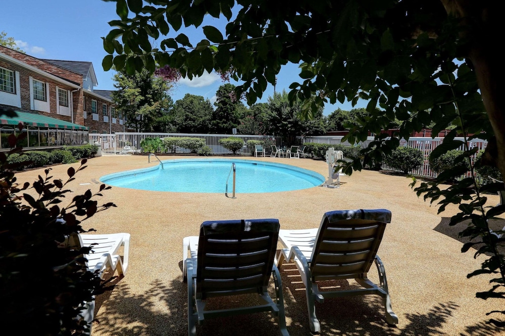 Country Inn & Suites by Radisson Charlotte I 85 Airport NC - photo 19