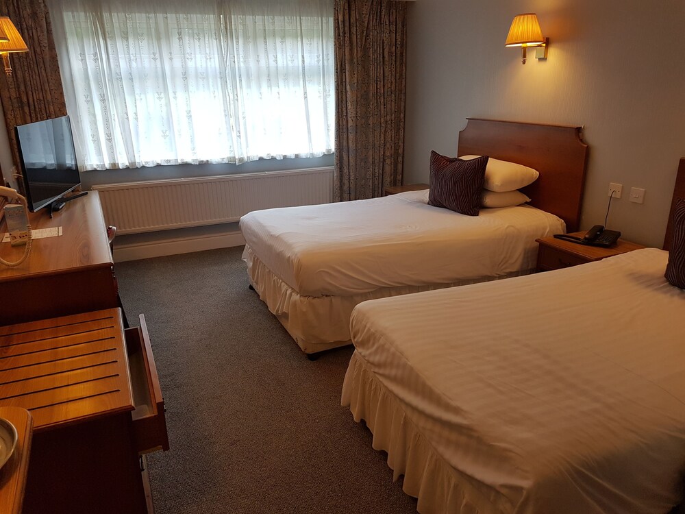 Bredbury Hall — hotel in Stockport