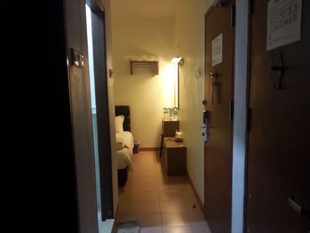 Golden Gate Hotel — Cukai — photo 2