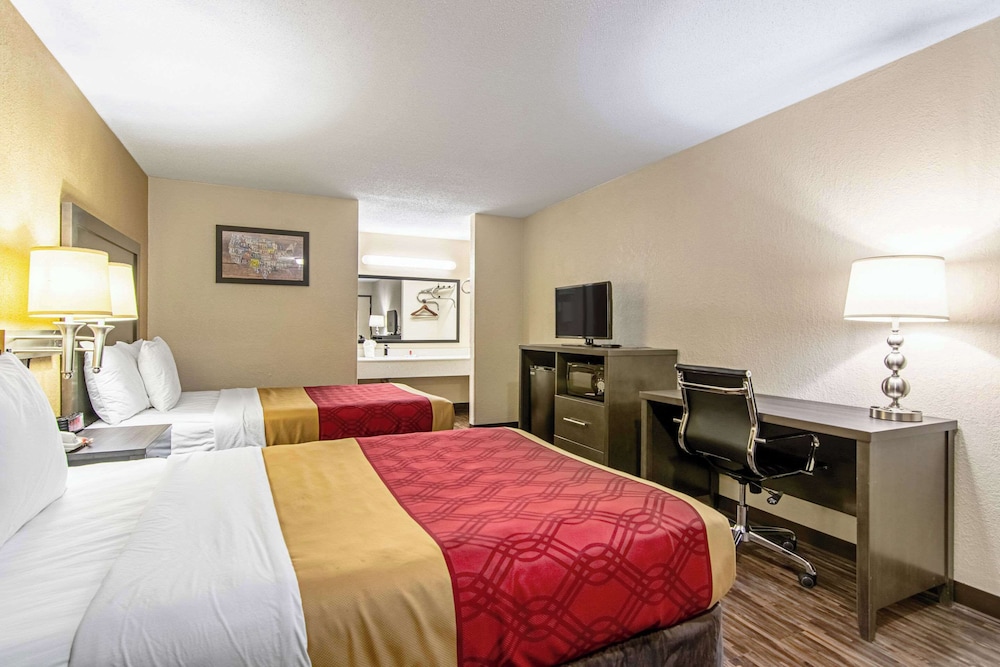 Econo Lodge Inn & Suites Matthews Charlotte - photo 8