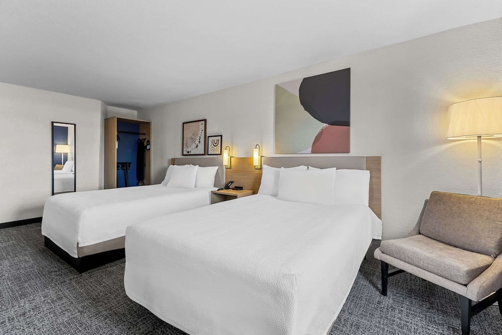 Spark by Hilton Glendale Phoenix North - photo 23