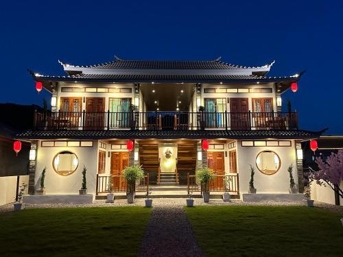 Fuhao - carbon neutral hotel in Mae Hong Son