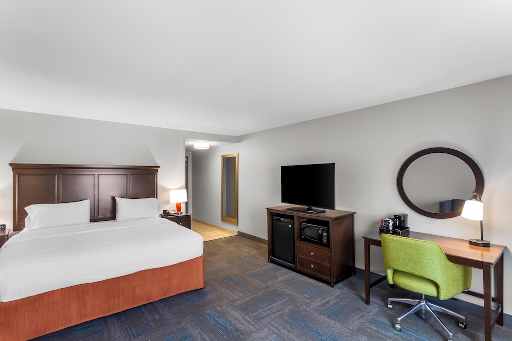 Hampton Inn Huntington University Area - photo 30