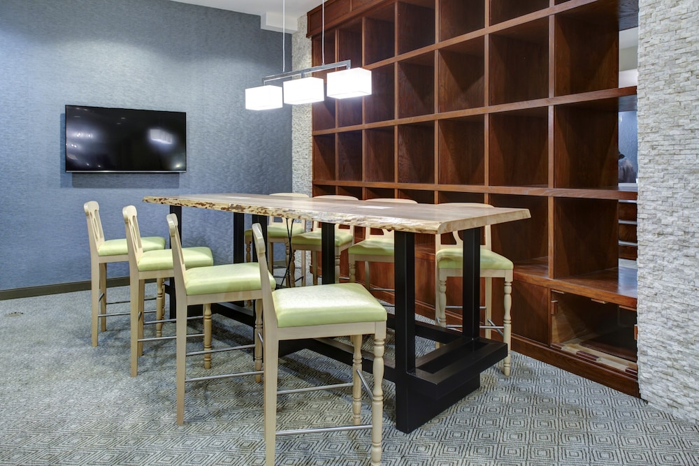 DoubleTree by Hilton Hotel Biloxi - photo 8